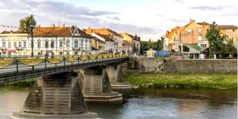 «Я не розумію, навіщо купувати квартиру в Ужгороді» — великий девелопер про ринок нерухомості у західній Україні