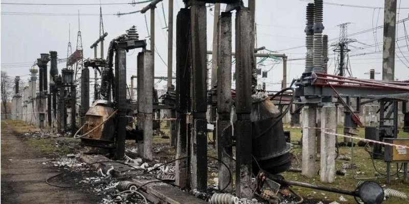 Постраждали п’ять областей. У Міненерго розповіли, де зараз найскладніше з електропостачанням