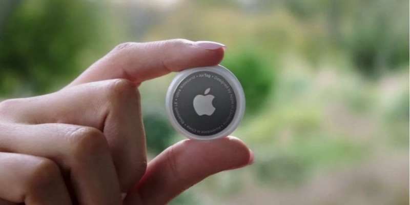 Примирення техногігантів. Google та Apple об'єдналися, аби припинити переслідування людей за допомогою AirTag